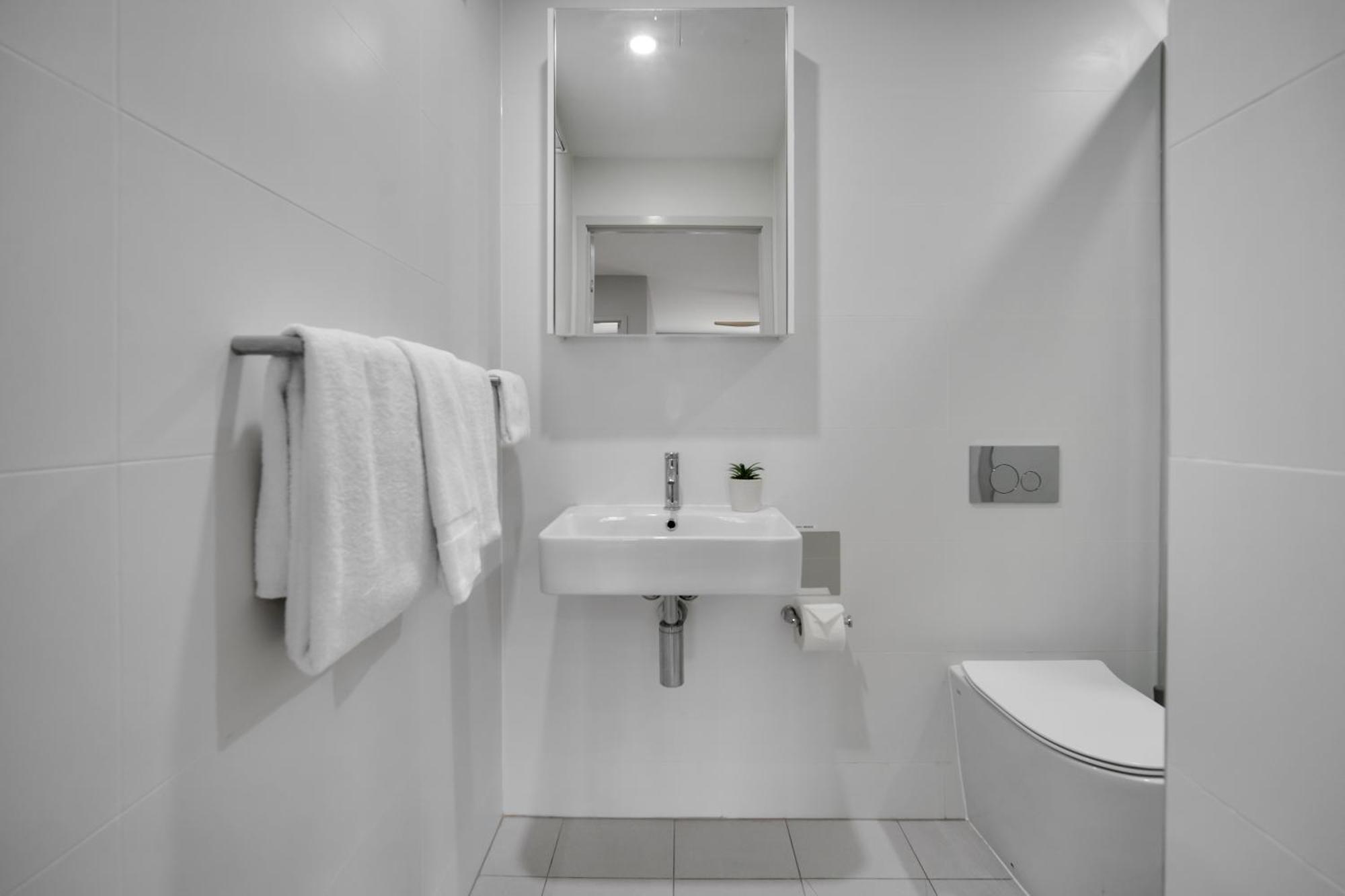 Belmoral Corporate Suites (Adults Only) Townsville Exteriör bild