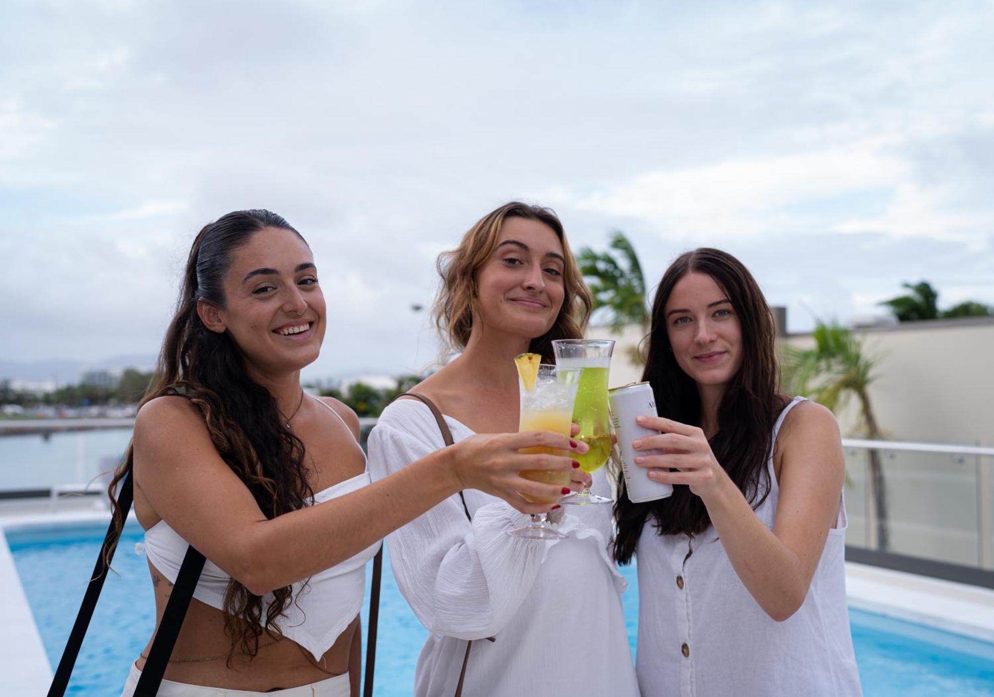 Belmoral Corporate Suites (Adults Only) Townsville Exteriör bild