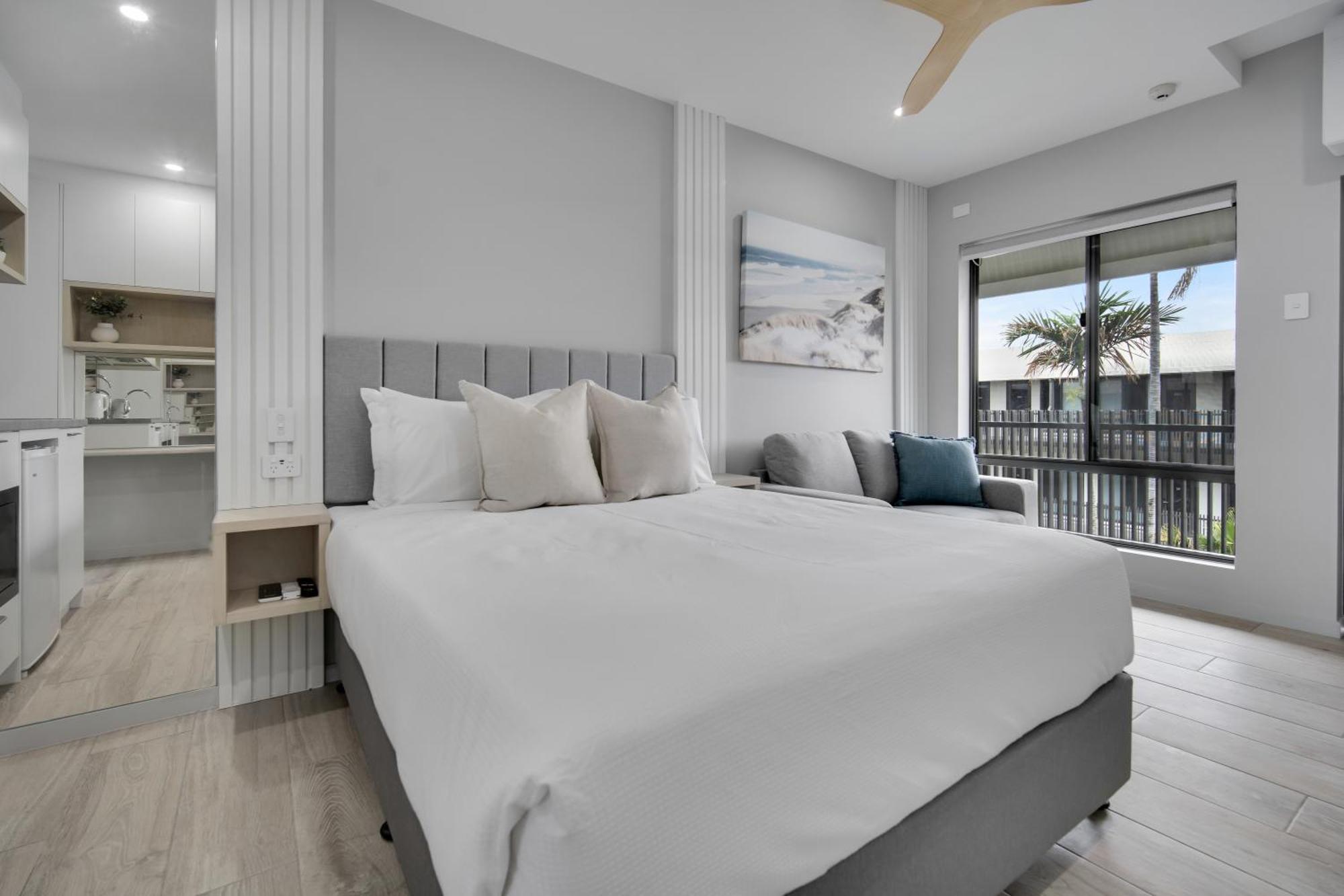 Belmoral Corporate Suites (Adults Only) Townsville Exteriör bild